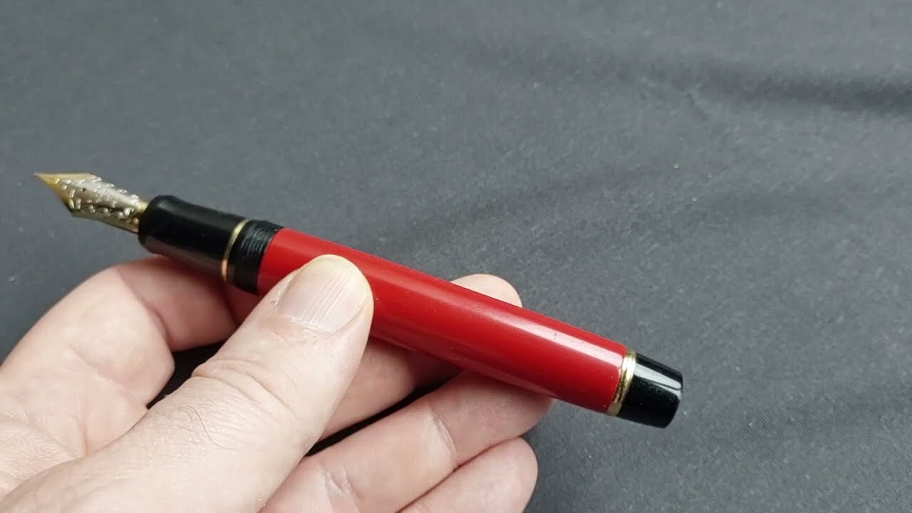 PILOT パイロット 万年筆 2013年春限定 グランセNC 海 中字 - YouTube