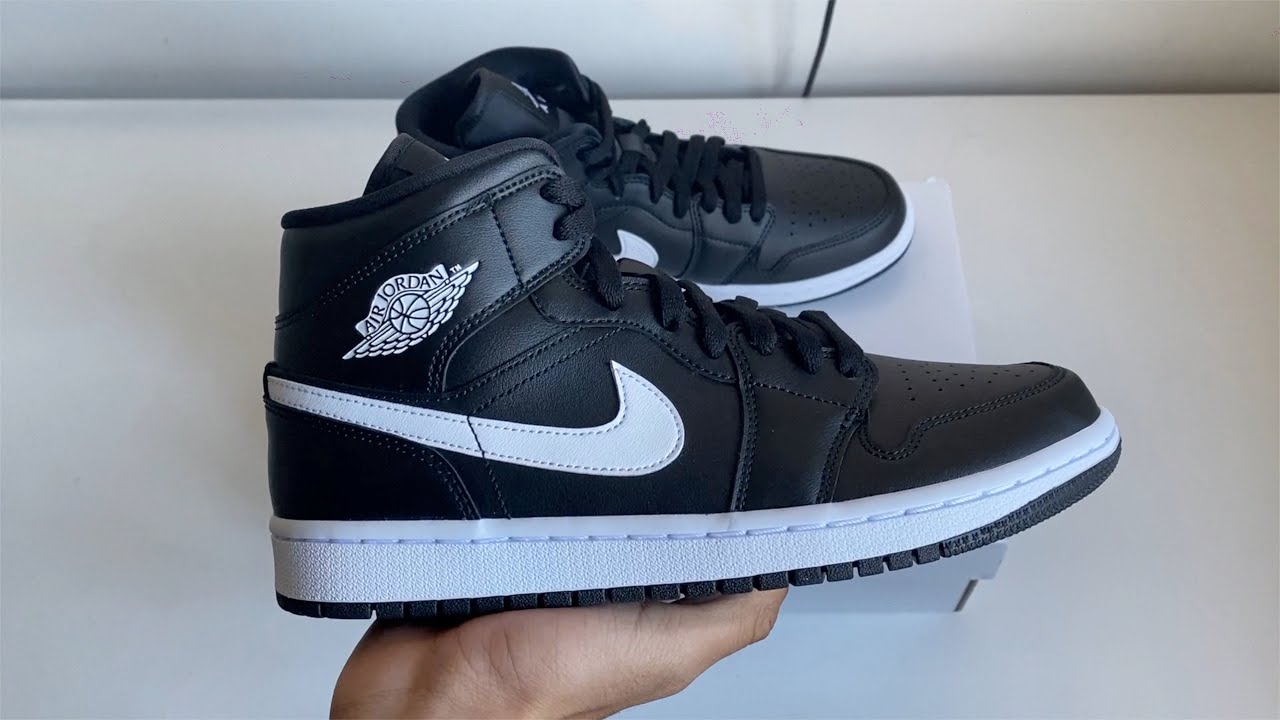 black and white air jordan 1 mid womens