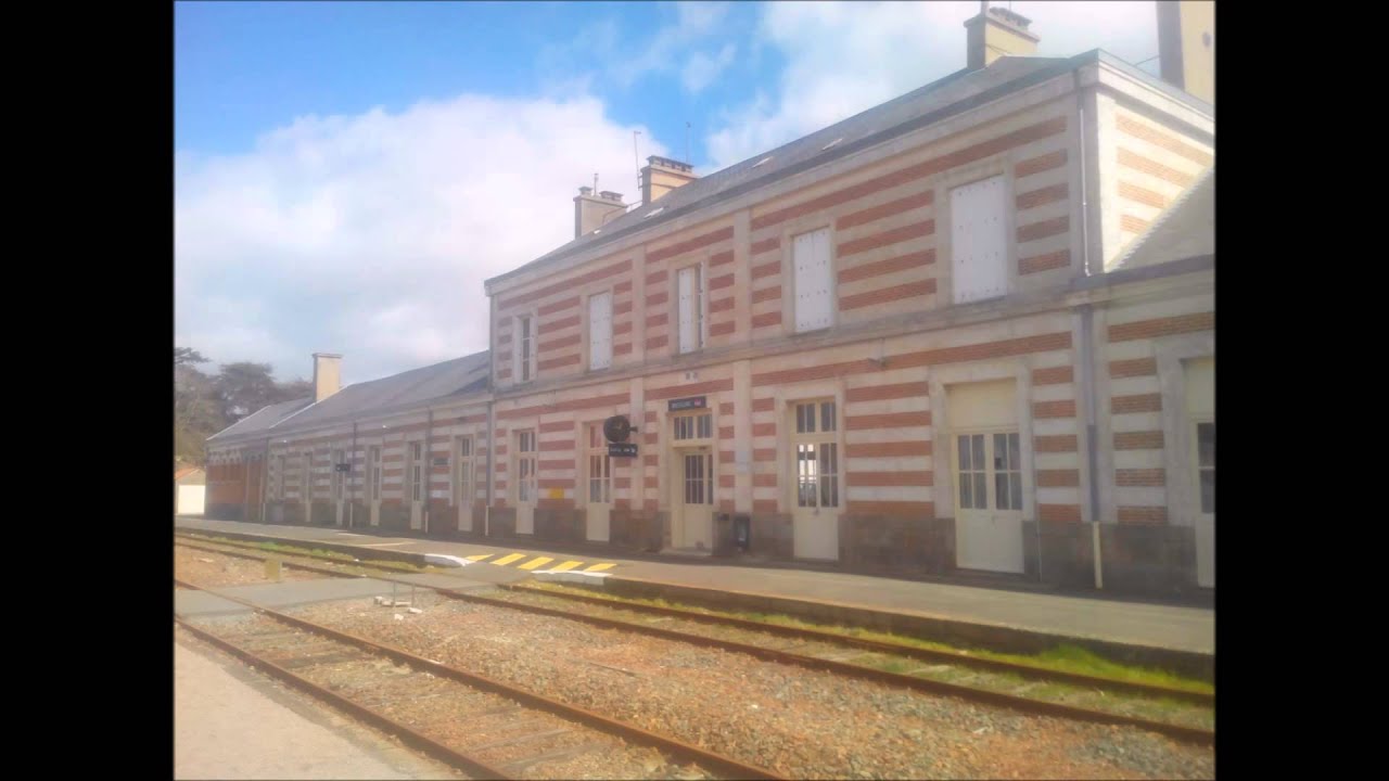 Gare de Bressuire sur le Ligne La Roche sur YonSaumur YouTube Gare de Bressuire sur le Ligne La Roche sur YonSaumur YouTube