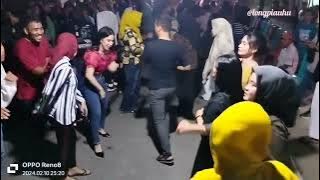 part 1, joget Wakatobi,ledis goyang pata pata, Abang jadi salah tingkah,,@longpiauhu8585