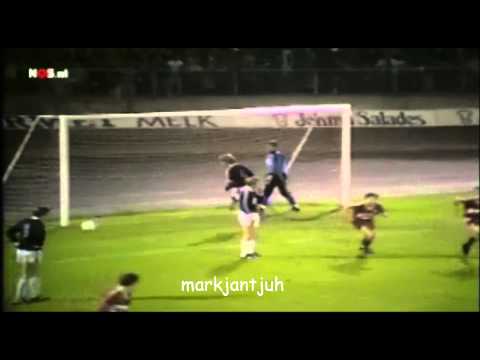 Backheel goal Willy Carbo 1984