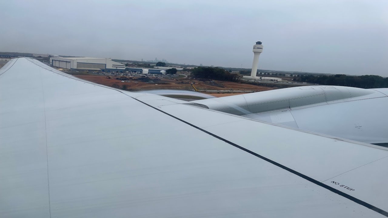 American Airlines Boeing 777-200ER Taxi and Departure from Charlotte