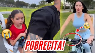 Kima y Juanito SE SUBEN A LAS BICICLETAS EN LA PLAYA! 🔴 😱 (KIMBERLY HACE GELATINAS)  #kimberlyloaiza