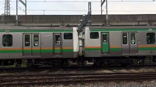 【良いジョイント音】E231系1000番台ヤマU-585編成＋E233系3000番台ヤマU235編成　東北線快速列車駅進入ジョイント音