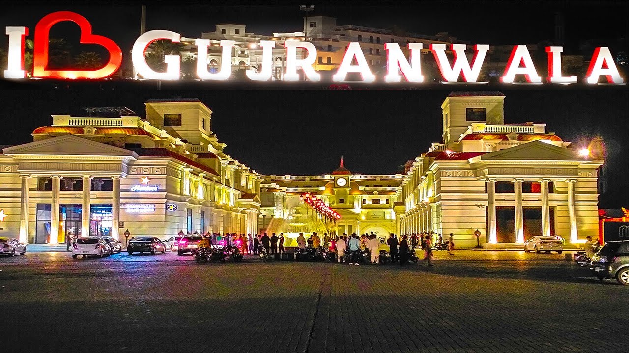 The Mall Of Gujranwala Night View - YouTube