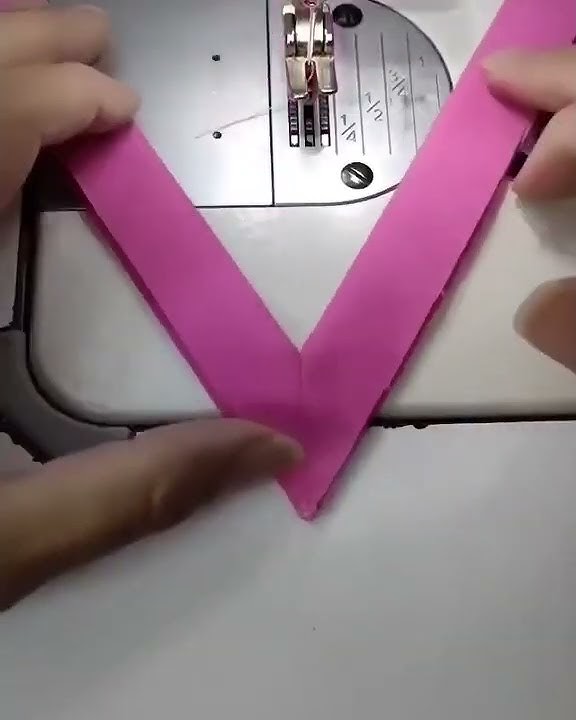 tips menjahit kerah baju bentuk V.