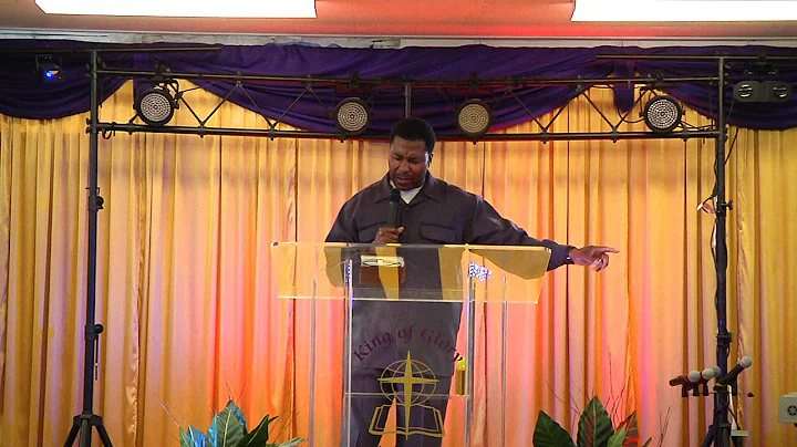 pastor leon powell praying  its your season