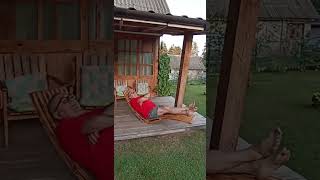 Вот как просто и быстро смастерить шизлонг своими руками!