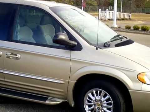 2002 Chrysler Town & Country Limited