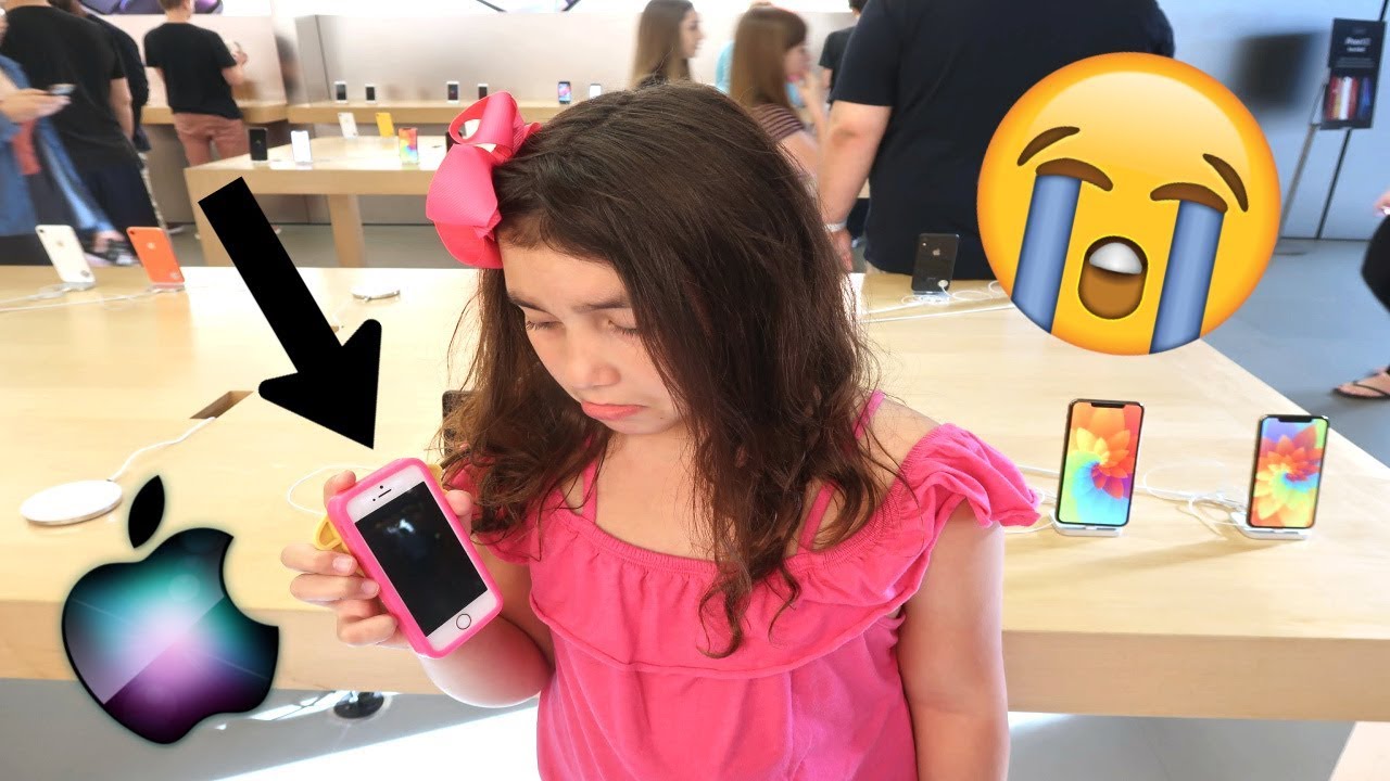 Is Her iPhone BROKEN!? Going Back to the Apple Store! - YouTube