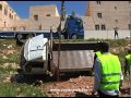 تدهور شاحنة خلف مستشفى التوتنجي
