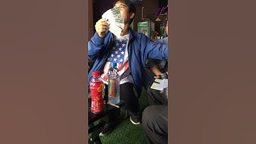 Thay mặt phát quà cho hiệp sĩ Nguyễn Thanh Hải | Hiệp sĩ Bình Dương #shorts