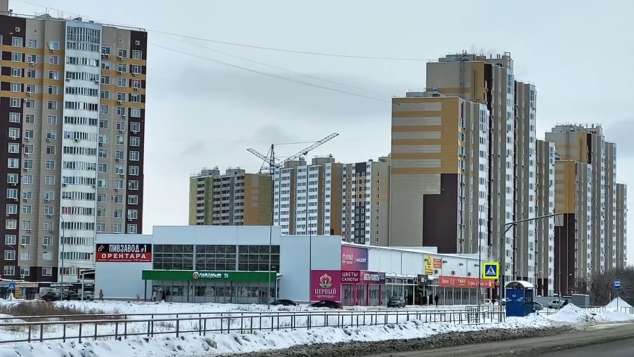 Оренбург. ул.  Уральская ЖК «Дубки»... Видео Виктор Поживин