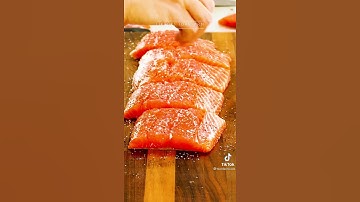 món  CÁ HỒI ÁP CHẢO