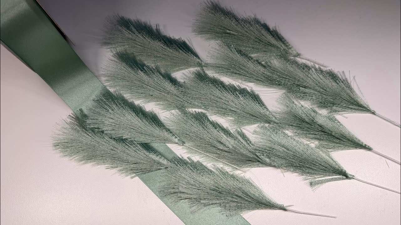 Перья из ленты.  