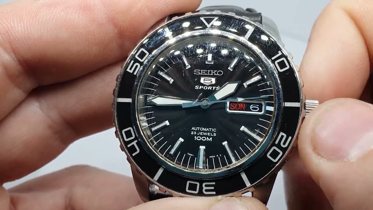 Divers SEIKO 5 Automatic 100M 7S36-04N0 size 42mm Day and