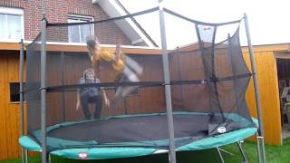 Paul and Tobias | Trampolin Session 2011
