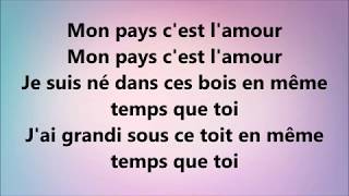 Video thumbnail of "Johnny Hallyday - Mon Pays C'est L'Amour (Paroles)"