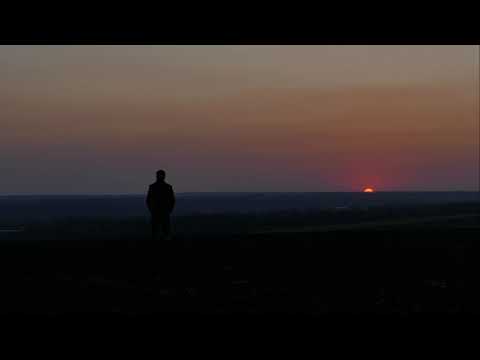 Ускореный закат солнца на горизонте. Timelapse - accelerated sunset on the horizon.