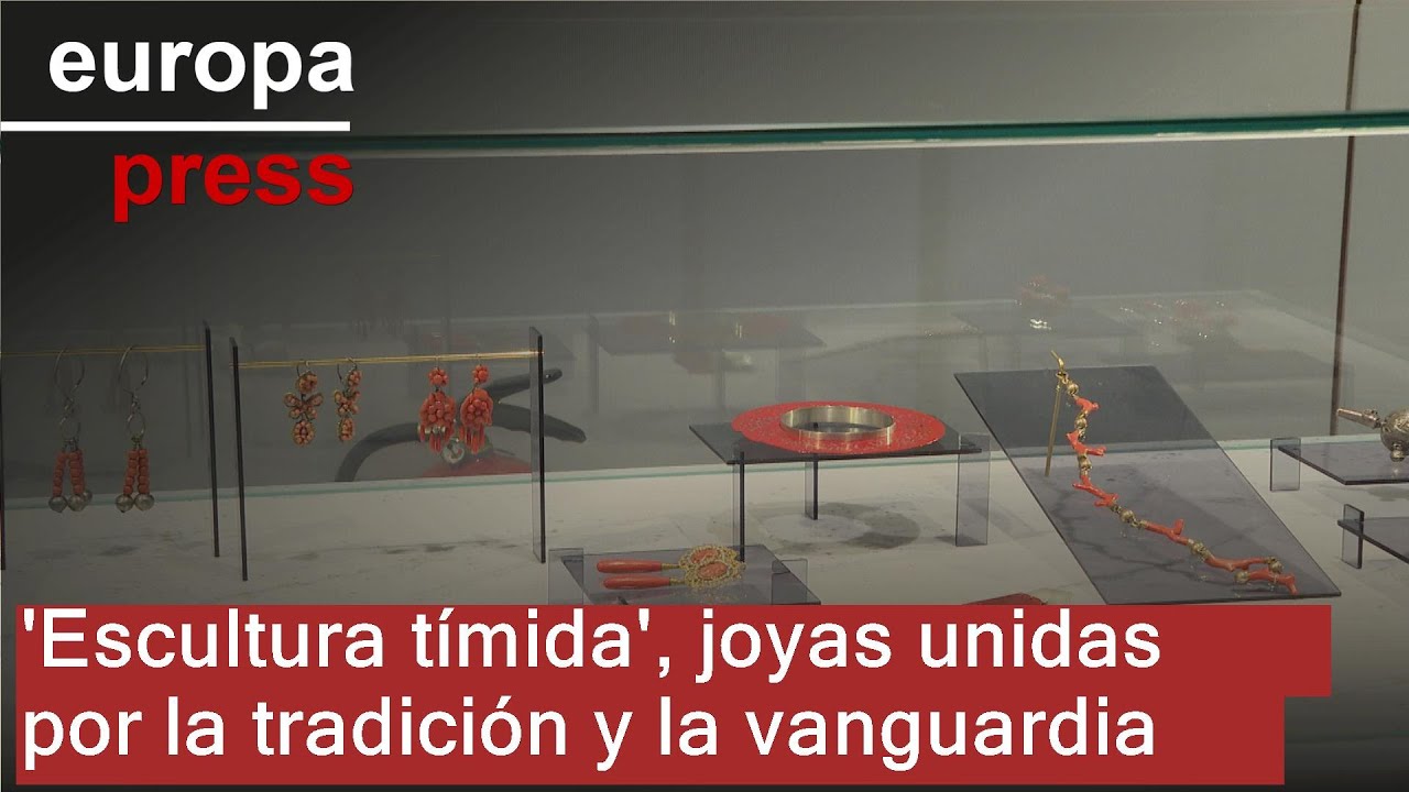 'Escultura tímida', joyas unidas por la tradición y la vanguardia
