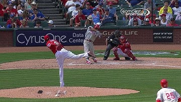 PHI@TEX: Revere hits a two-run single to center field