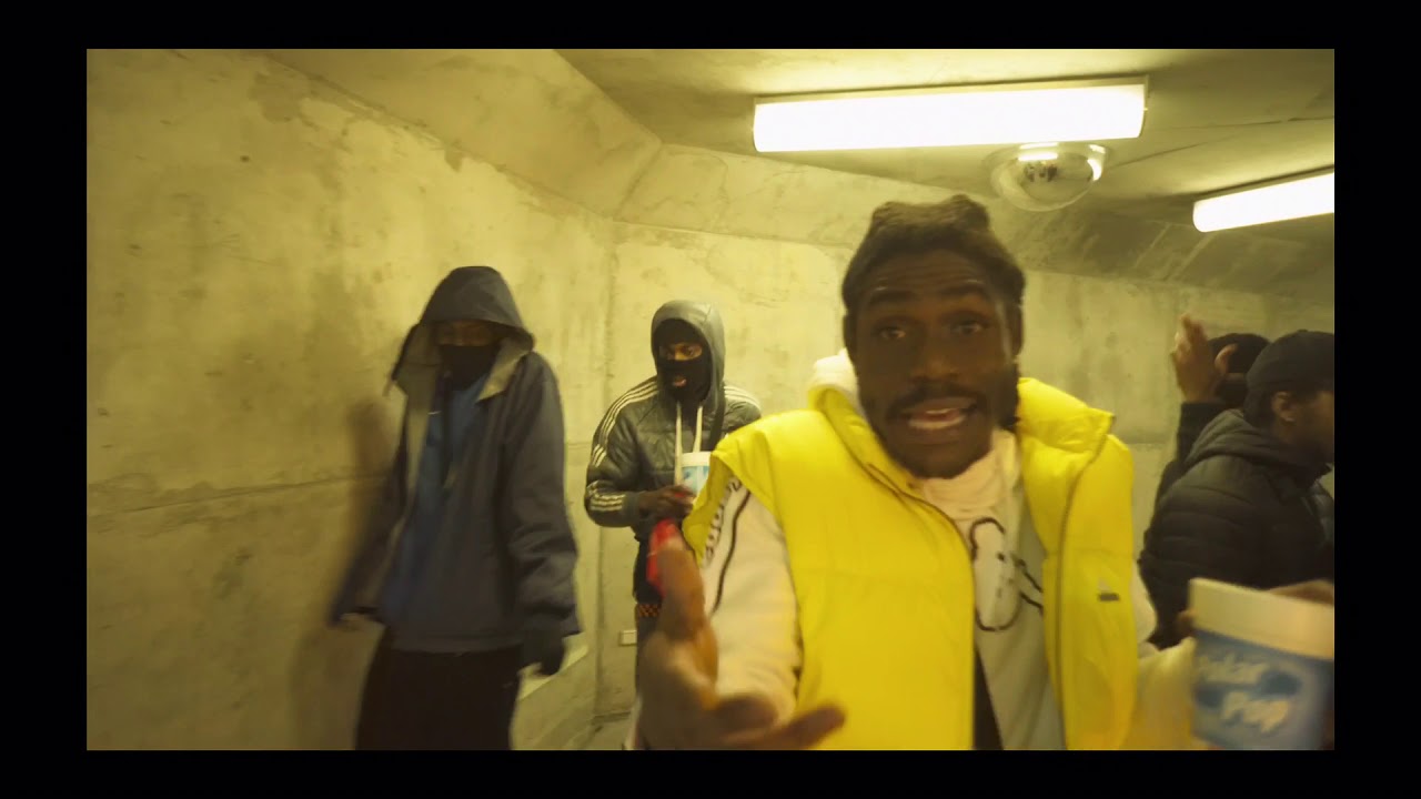 Rileybabii: War Remix (GLIZZY DANSE)