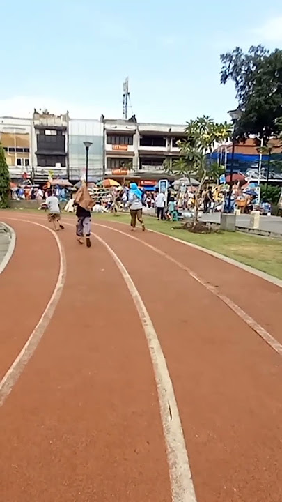 Jogging Track Alun-Alun Kota Bogor #jalanjalan #jawabarat