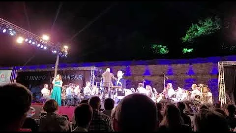 Amor a Portugal por Teresa Rodrigues e Banda Music...