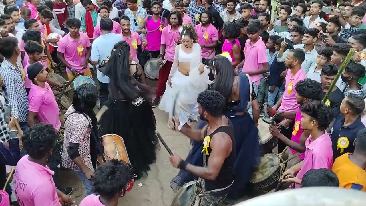 karaputia dhemsha 👍🏿 IPL band party nuagam ☝🏿 nuagam Bali jatra,,8144641429