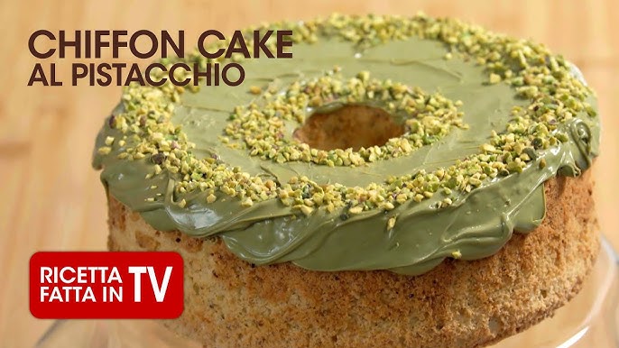 Chiffon cake all'alchermes con meringa e frutti rossi - 2 Amiche in Cucina