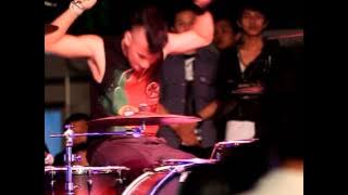 Ikmal Tobing Band with Jelly Tobing Enter Sandman