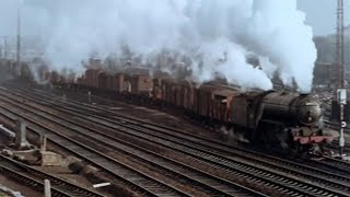 Vintage railway film - The North Eastern goes forward - 1962