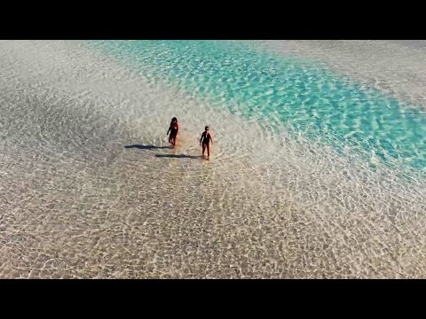 Video: Sulla spiaggia di Creta?