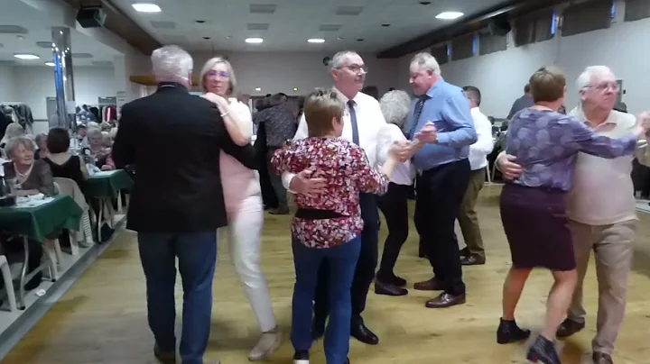 00927 Repas a Rouvroy  avec Dereck Bardzinski le 7/12/2025  filmé par Annie W