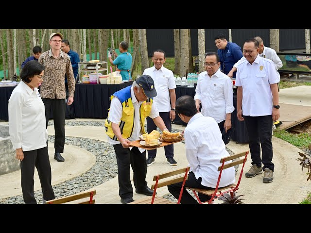 Sarapan Pagi Bersama Presiden Jokowi di IKN, 22 September 2023 class=