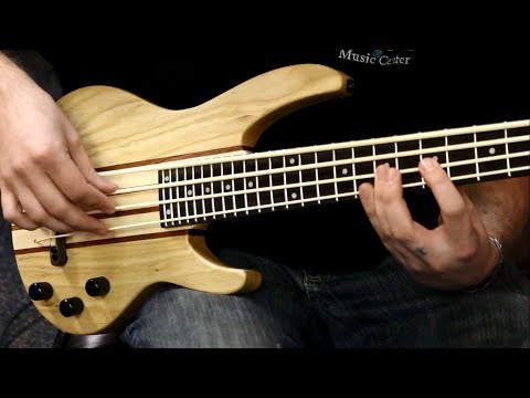 Mahalo Electric Bass Ukulele