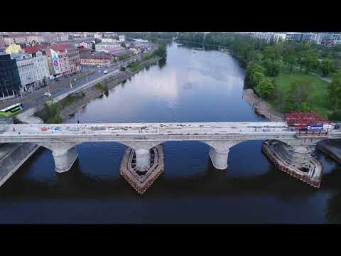 Rekonstrukce Negrelliho viaduktu - duben 2019