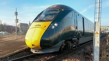 Class 800 Azuma departing Chippenham