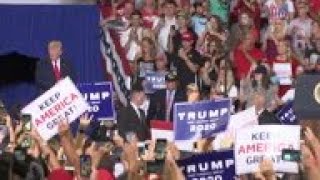 Trump doubles down in faceoff with congresswomen