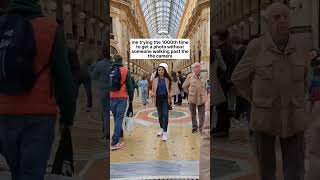 How you get a perfect picture in  crowded tourist place ? just quit.Milan Italy #shorts #meme #funny