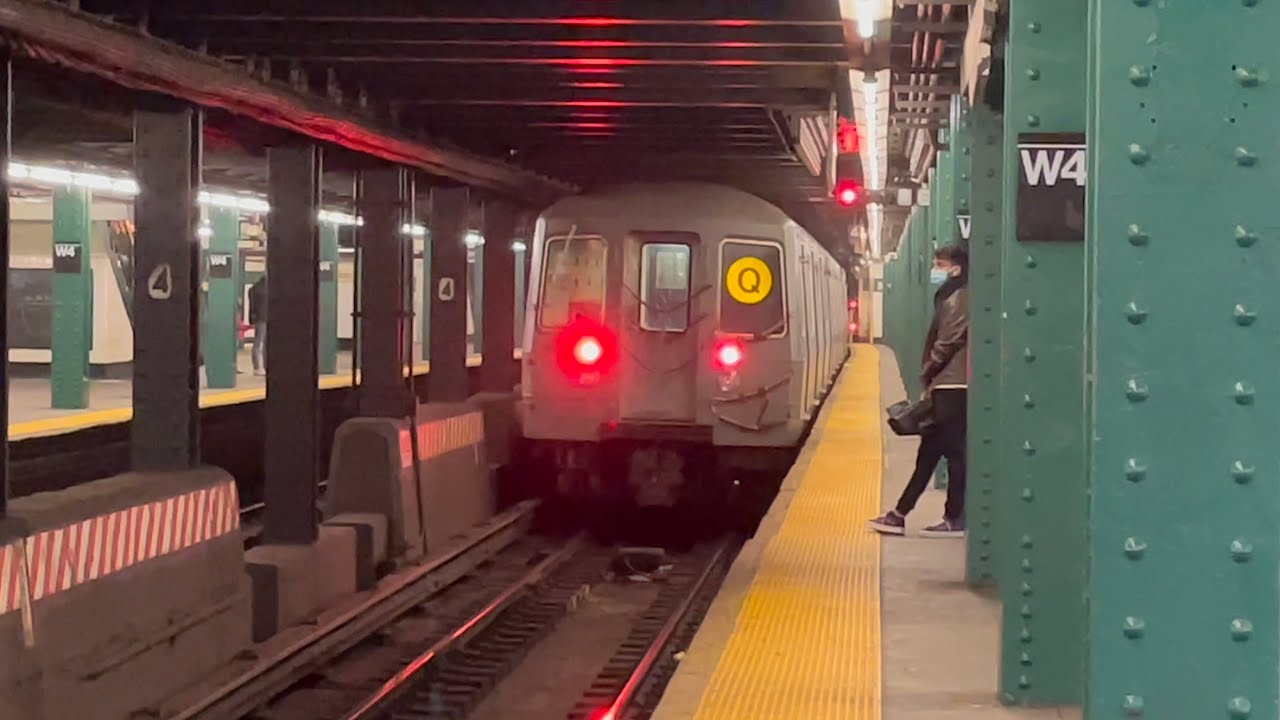 Q Express R46 IND 6th Avenue Line: R46/R68/R68A/R160 Uptown D, Q Express and E Local ...