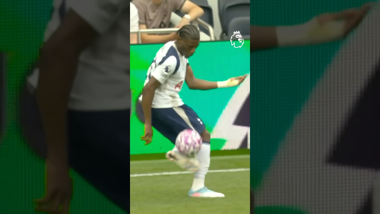 SHOWBOATING From Mohammed Kudus