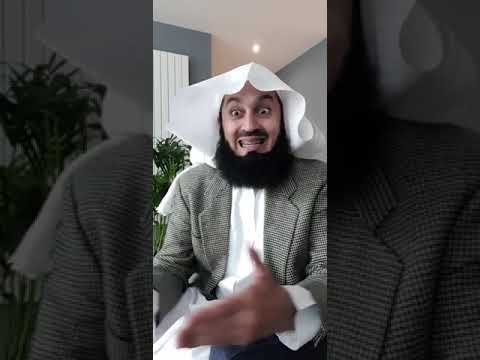 I saw a sign on a chapati!   Mufti Menk