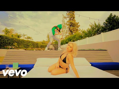 Skinny Gilly x Stevey Fresh -  All Out (Official Music Video)