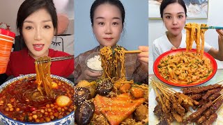 Mukbang Eating Food | 매운 생 새우 먹기 | 삶은 계란을 곁들인 뜨거운 국수 | 볶음면과 소고기 구이 | 야채 볶음으로 밥 먹기