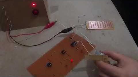 Automatic Rain Sensing Wiper Circuit using 555 Timer IC