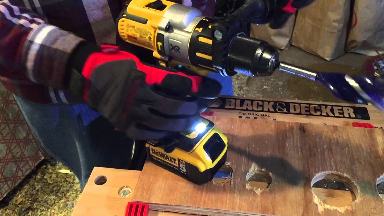 Dewalt DCD 995 - YouTube