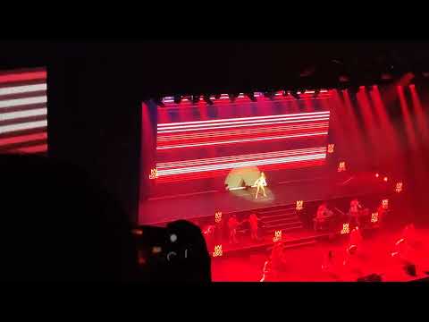 Joey Yung 容祖兒 - Love in Niagara Falls - 2022 - OLG Stage at Fallsview Casino - 17