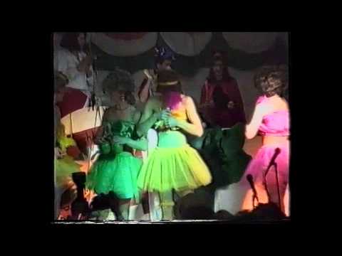 Schulsitzung Ahornweg 1992: Früchtchenballet (Männerballett)