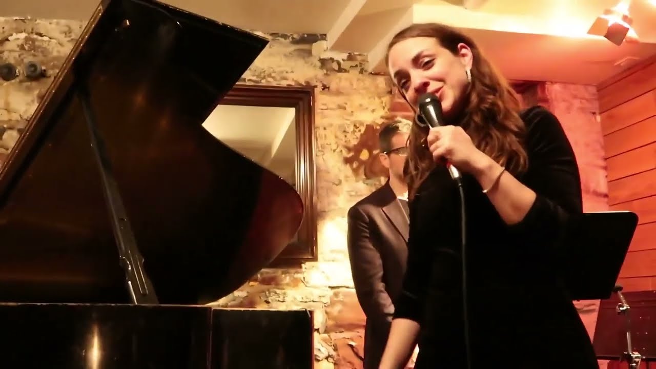 Naama Gheber Live at Mezzrow - Spring Is Here adlı videoyu YouTube'da izle Naama Gheber Live at Mezzrow - Spring Is Here adlı videoyu YouTube'da izle